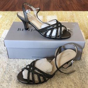 NWB Touch Ups Amara Dress Sandals